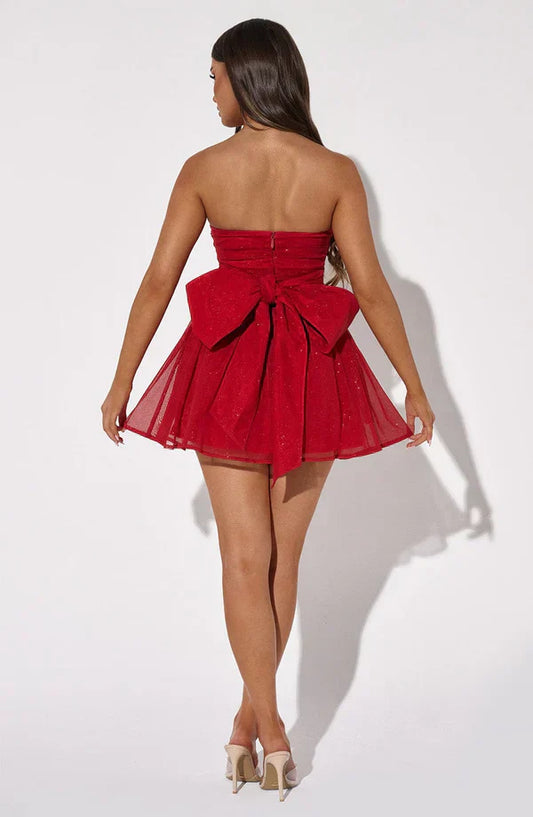 Robe courte bustier à jupe bouffante ultra-volumineuse